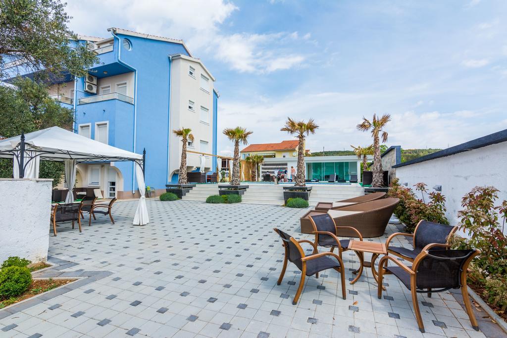 Villa Nika 비빈제 외부 사진